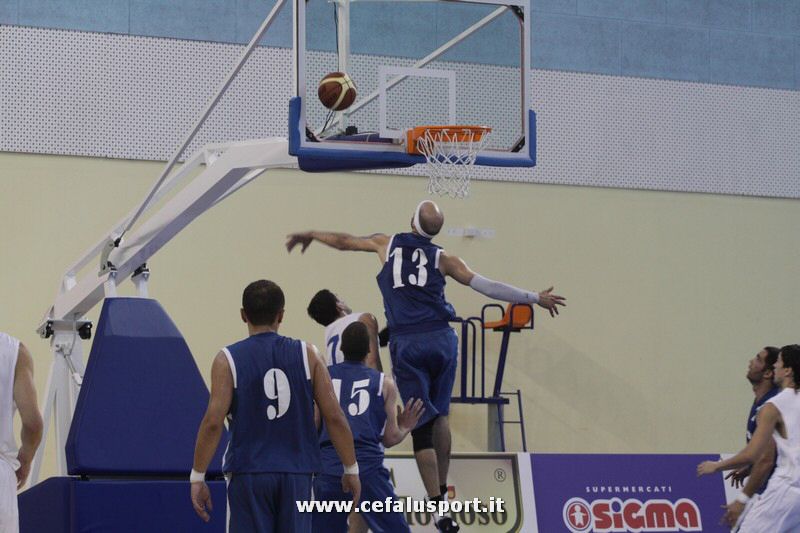 110924 basket 321_tn.jpg